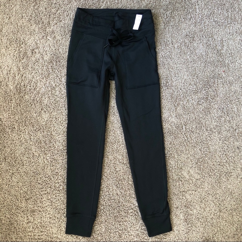 Aerie play pocket & cuff leggings